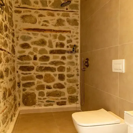 Kanalia Hotel *